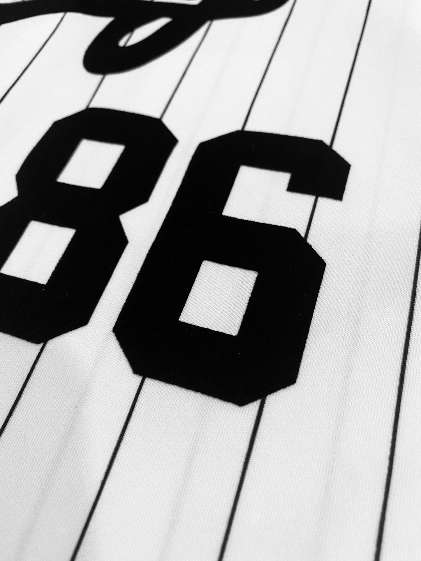 Narlly '86 Pinstripe Baseball Jersey: Celebrate D Roy's Legacy in True Baller Style!