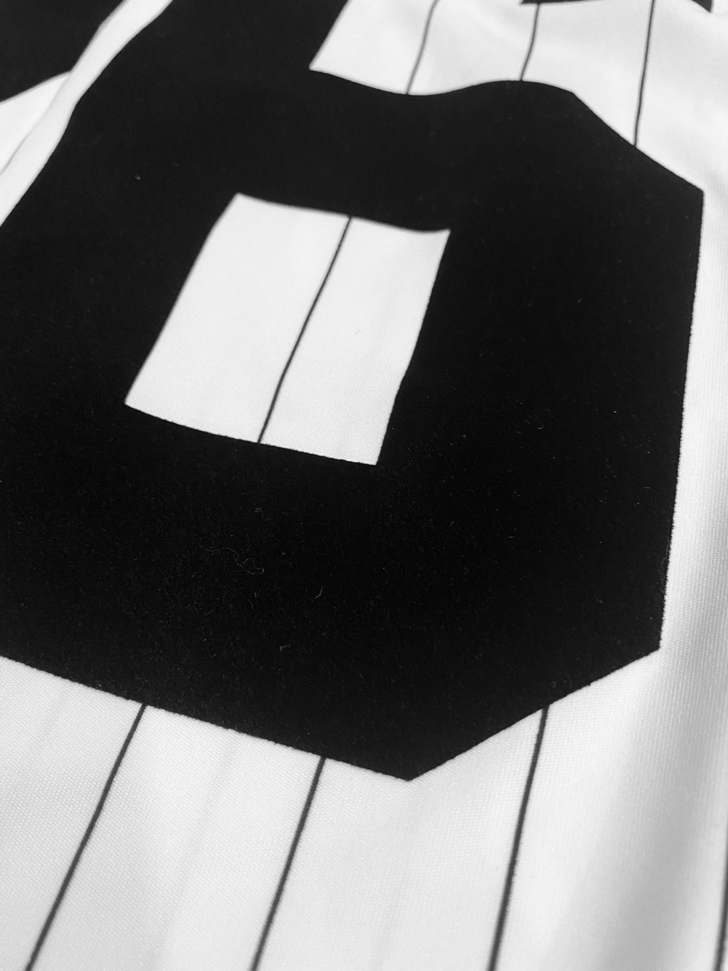 Narlly '86 Pinstripe Baseball Jersey: Celebrate D Roy's Legacy in True Baller Style!
