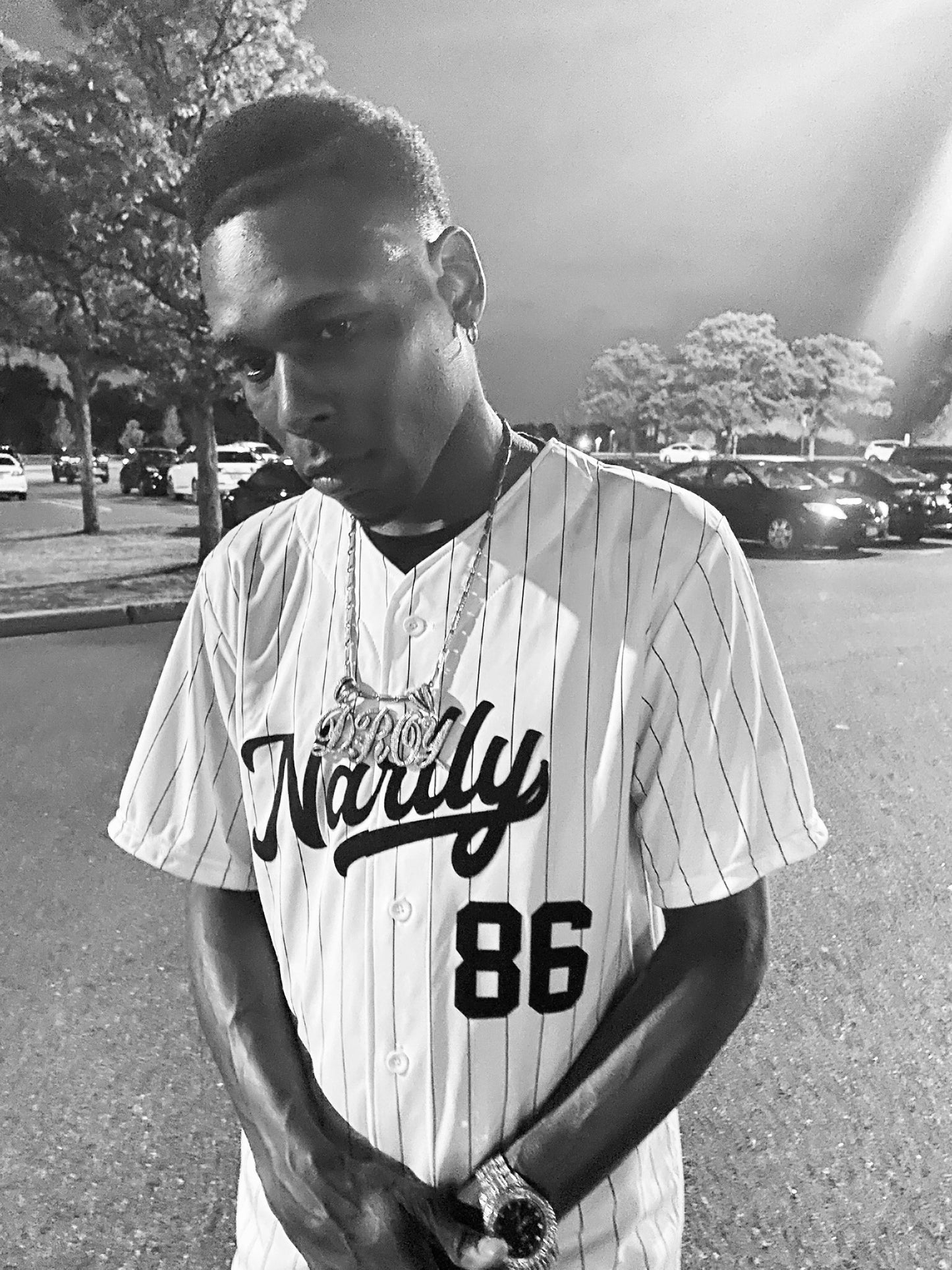Narlly '86 Pinstripe Baseball Jersey: Celebrate D Roy's Legacy in True Baller Style!